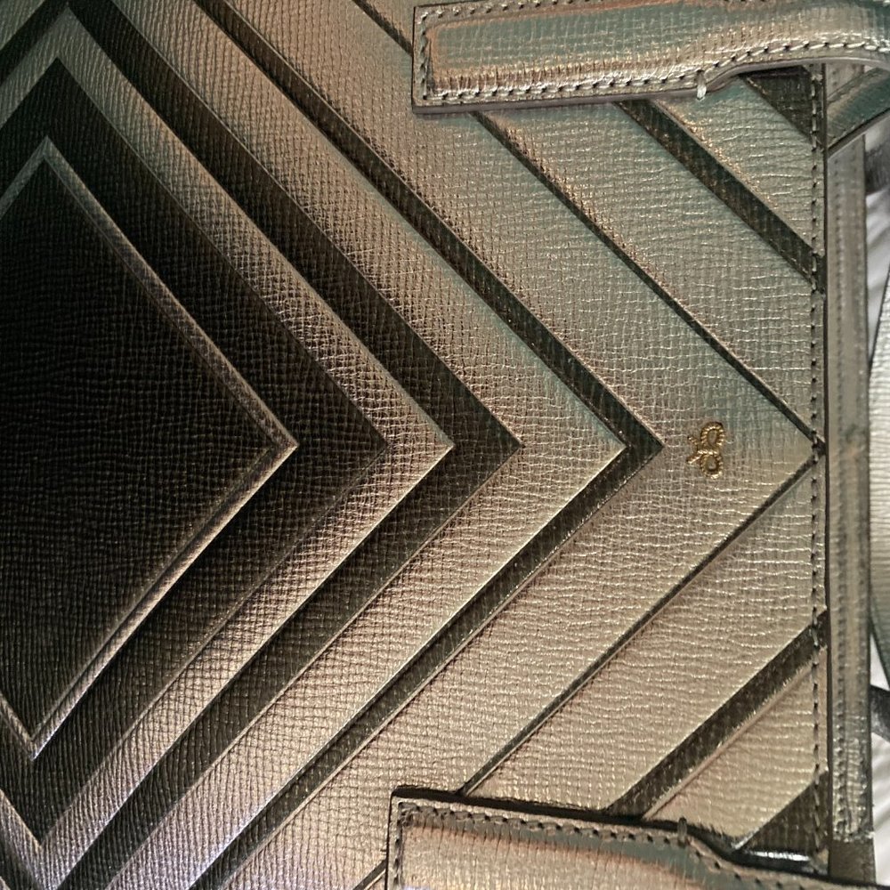 ANYA HINDMARCH DIAMONDS EBURY FEATHERWEIGHT TOTE - Picture 9 of 16
